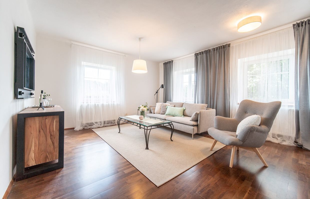 Martin Zloský Realitní Makléř Plzeň Staging 2 01B_1